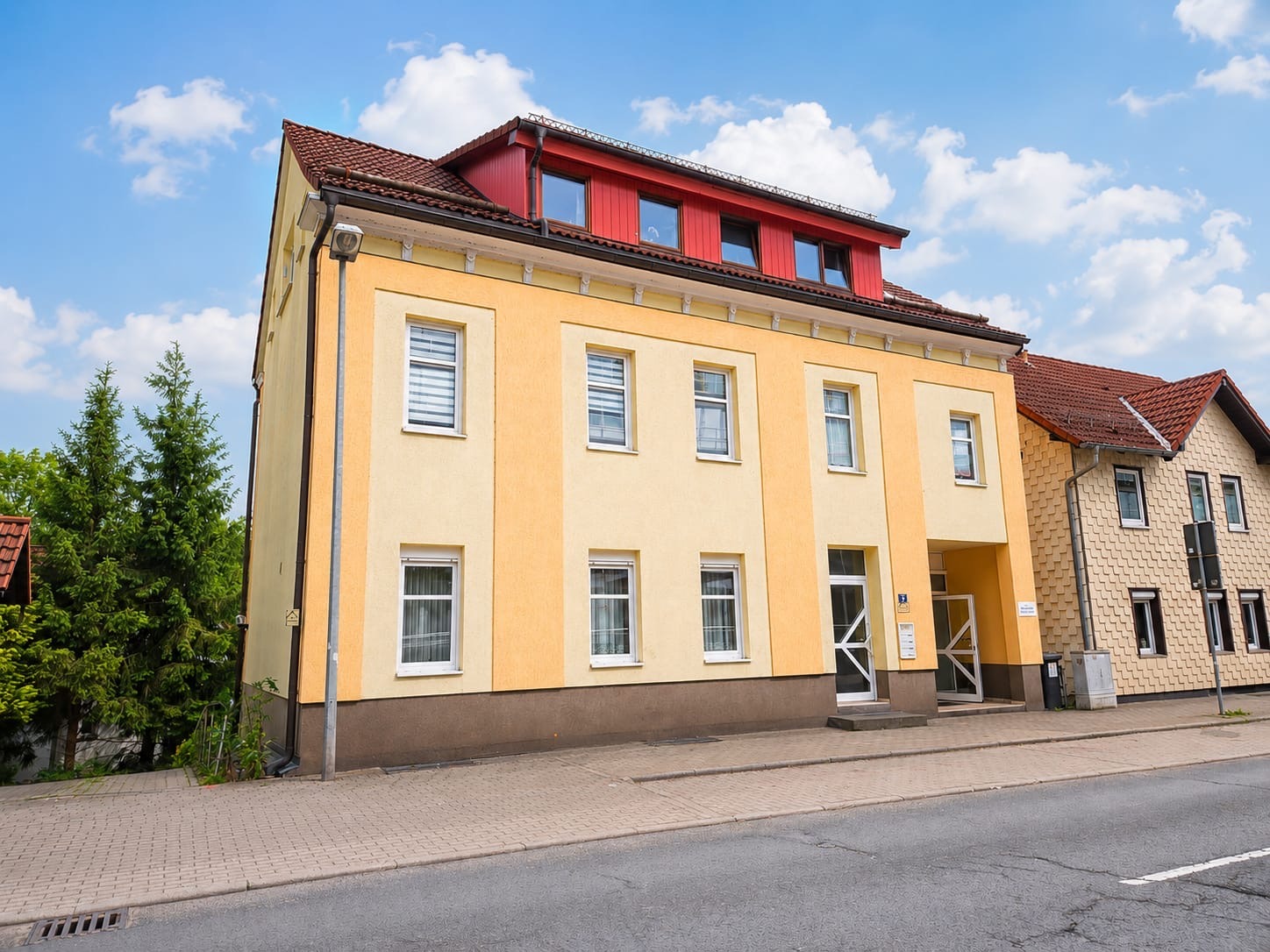 Praxisgebäude der diabetologischen Praxis in Suhl von Dr. med. Rainer Fahr